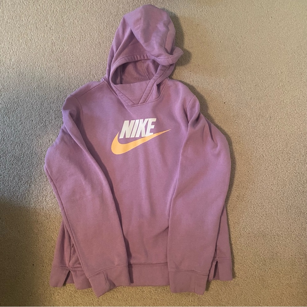 Girl Nike Youth XL sweatshirt